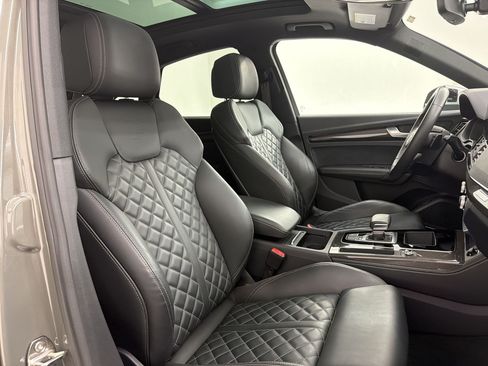 Used 2023 Audi SQ5 Prestige w/ Prestige Package AWD/4WD image 23
