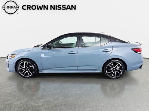 Certified 2025 Nissan Sentra SR w/ SR Premium Package FWD image 2
