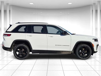 New 2026 Jeep Grand Cherokee Limited w/ Limited Altitude Package