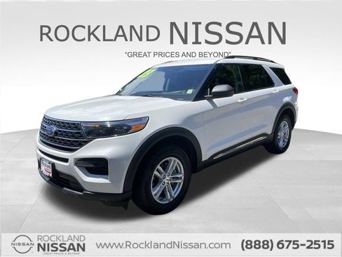 Used 2023 Ford Explorer XLT AWD/4WD image 1