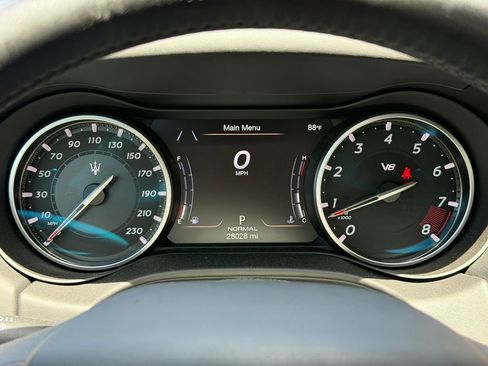 Used 2021 Maserati Ghibli Trofeo RWD image 18
