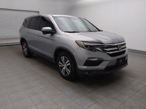 Used 2017 Honda Pilot EX image 13