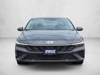 Used 2024 Hyundai Elantra SEL FWD video 2