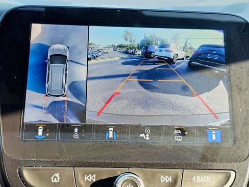 Used 2023 Chevrolet Equinox Premier FWD image 41
