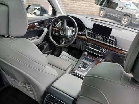 Used 2018 Audi Q5 2.0T Premium Plus w/ Premium Plus Package AWD/4WD image 11