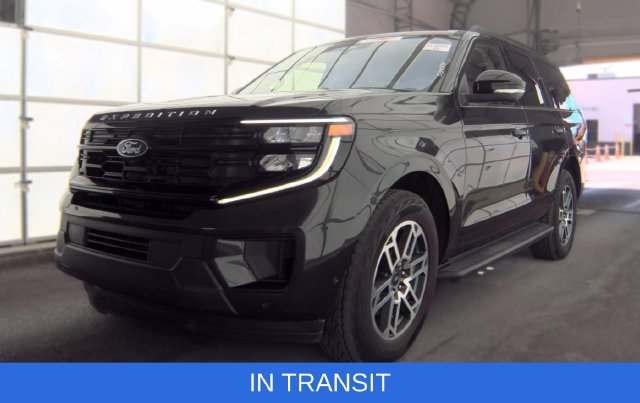 Used 2025 Ford Expedition Active AWD/4WD image 1