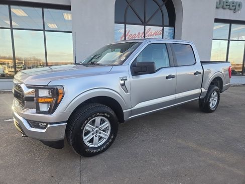 Used 2023 Ford F150 XLT image 3