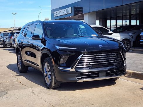 New 2026 Buick Enclave Preferred image 2