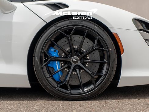 New 2026 McLaren Artura RWD image 31