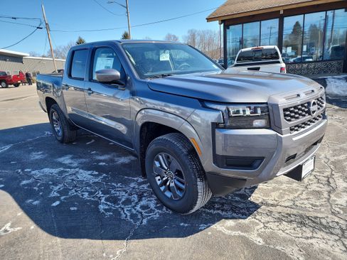 New 2026 Nissan Frontier SV image 2