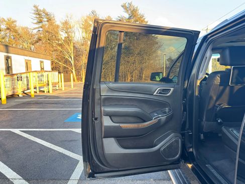 Used 2019 GMC Yukon XL Denali w/ Denali Ultimate Package image 15