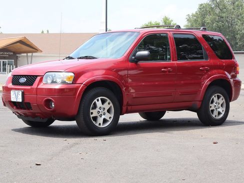 Used 2005 Ford Escape Limited AWD/4WD image 11