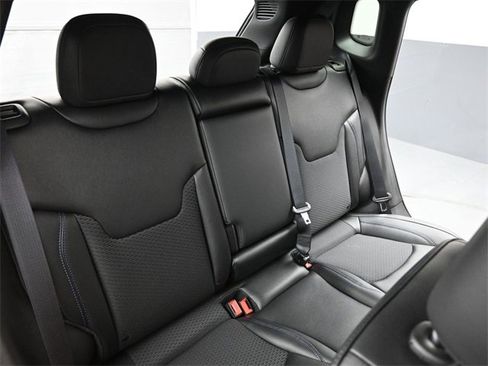 New 2026 Jeep Compass Latitude image 22