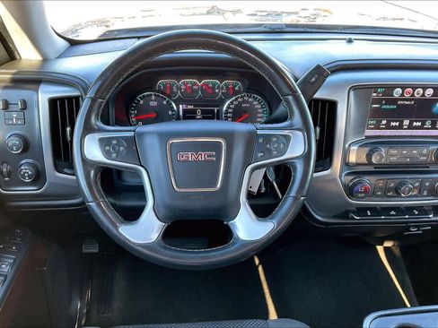 Used 2018 GMC Sierra 1500 SLE w/ SLE Value Package image 5