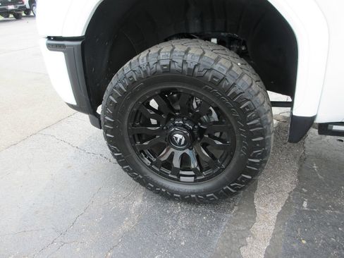 Used 2025 GMC Sierra 2500 Denali w/ Denali Reserve Package AWD/4WD image 16
