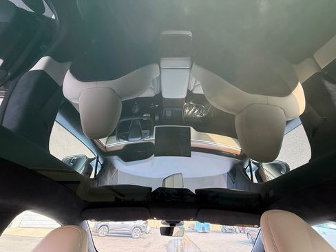 Used 2021 Tesla Model S Plaid image 20