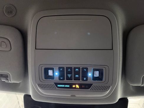 Used 2022 Ford Explorer Limited w/ Equipment Group 301A RWD image 21