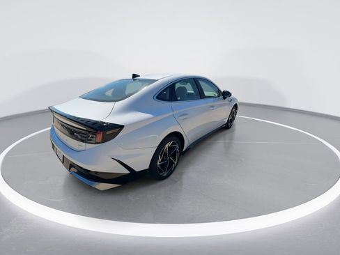 New 2026 Hyundai Sonata SEL AWD/4WD image 8
