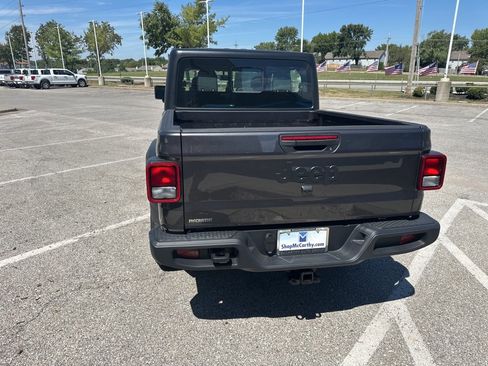 New 2025 Jeep Gladiator Sport image 26