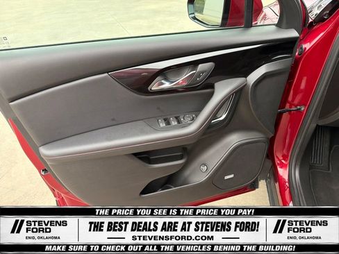 Used 2025 Chevrolet Blazer RS FWD image 15