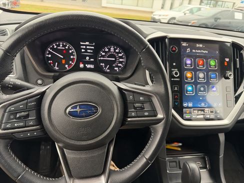 Used 2023 Subaru Ascent Premium w/ Convenience Package image 12