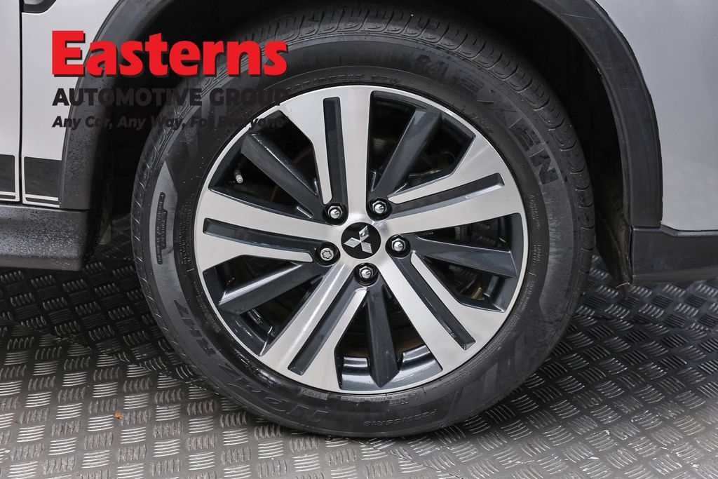 Used 2021 Mitsubishi Outlander Sport ES FWD image 32