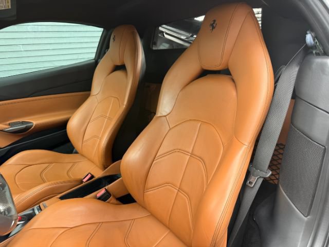 Used 2016 Ferrari 488 GTB RWD image 11
