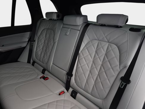 New 2026 BMW X5 xDrive40i w/ M Sport Package image 14