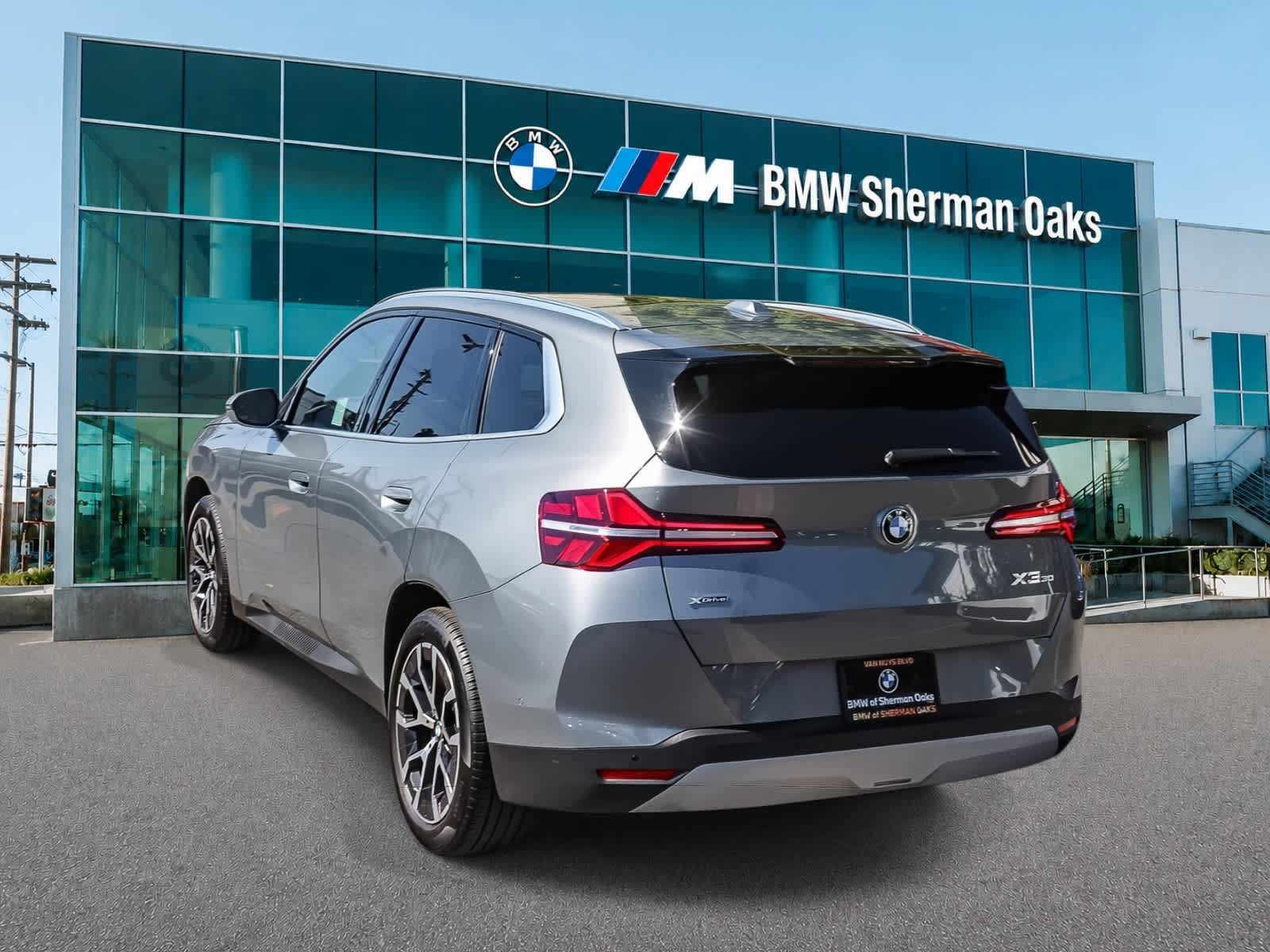 Used 2026 BMW X3 xDrive30i w/ Convenience Package AWD/4WD image 6