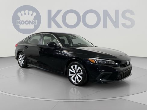 Used 2024 Honda Civic LX image 2