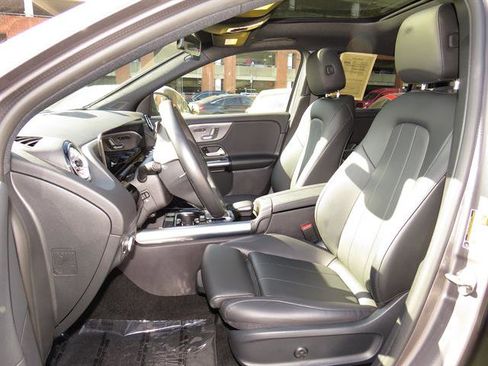 Certified 2022 Mercedes-Benz GLA 250 4MATIC image 18
