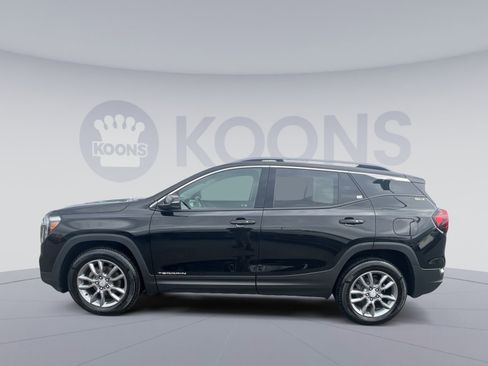 Used 2024 GMC Terrain SLT image 7