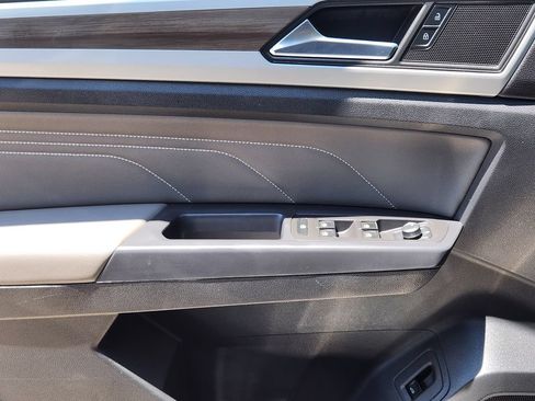 Used 2023 Volkswagen Atlas SEL AWD/4WD image 24