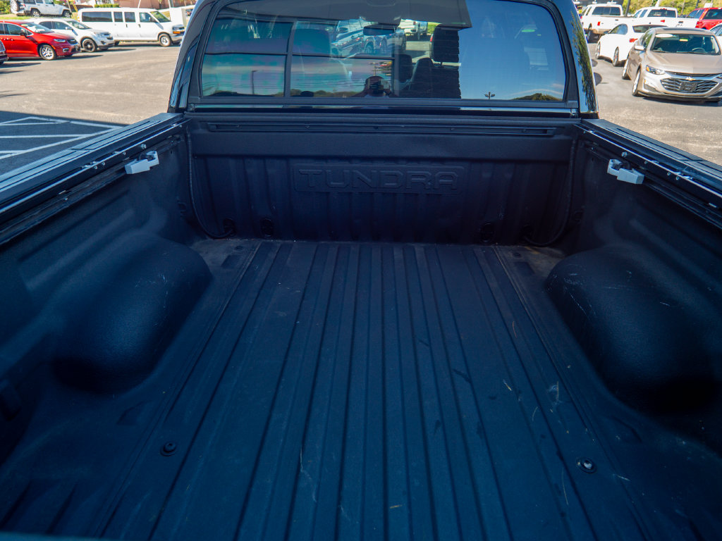 Used 2021 Toyota Tundra Limited w/ Limited Premium Package AWD/4WD image 10