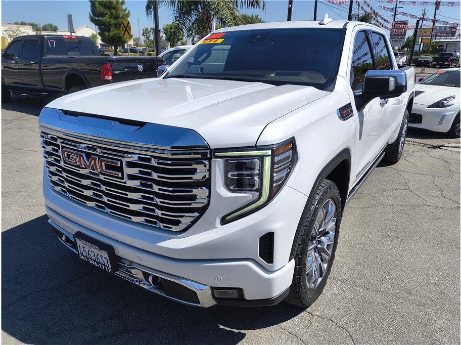 Used 2023 GMC Sierra 1500 Denali w/ Denali Reserve Package AWD/4WD image 17