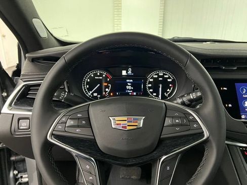 New 2025 Cadillac XT5 Premium Luxury w/ LPO, Floor Liner Package image 15