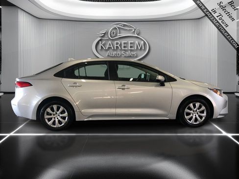 Used 2020 Toyota Corolla LE FWD image 4