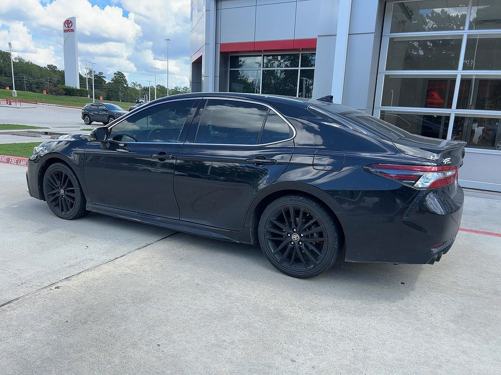 Used 2023 Toyota Camry XSE FWD image 4