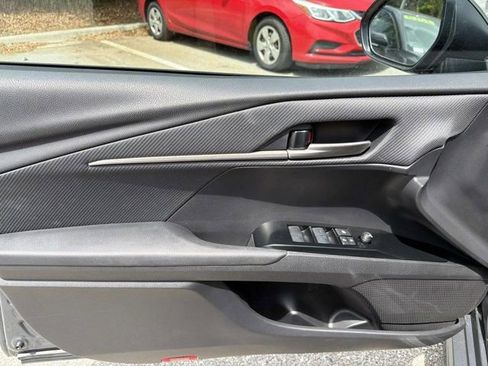 Certified 2025 Toyota Camry SE FWD image 7