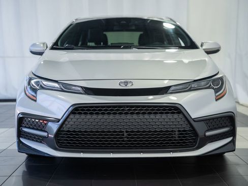 Used 2021 Toyota Corolla XSE FWD image 2
