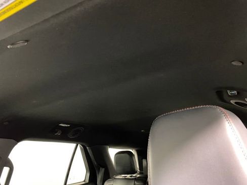 Used 2025 Ford Explorer ST-Line w/ ST-Line Street Pack image 24