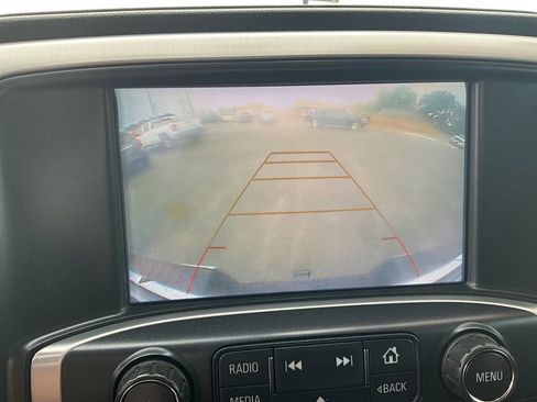 Used 2018 GMC Sierra 2500 SLT w/ Duramax Plus Package AWD/4WD image 15