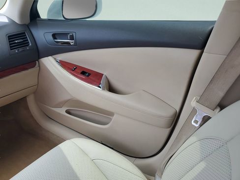 Used 2011 Lexus ES 350 FWD image 13