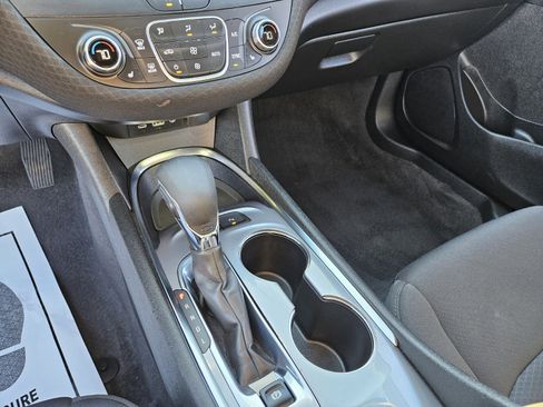 Used 2024 Chevrolet Malibu LT image 24