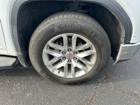 Used 2019 GMC Sierra 1500 SLT AWD/4WD image 2