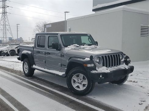 Used 2020 Jeep Gladiator Sport w/ Quick Order Package 24S image 29