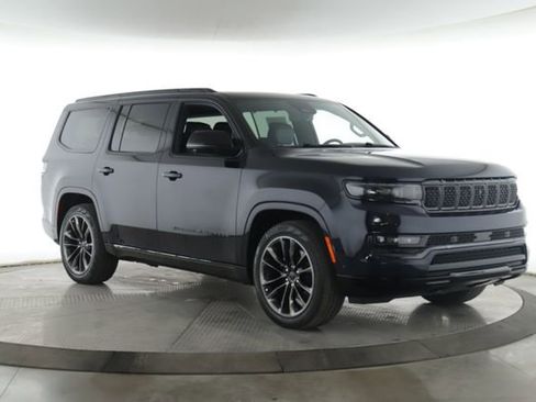 Used 2025 Jeep Grand Wagoneer Series II Obsidian w/ Quick Order Packagew 28T image 2