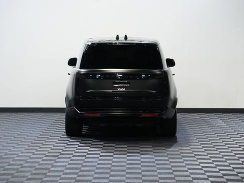Used 2025 Land Rover Range Rover Long Wheelbase Autobiography AWD/4WD image 7