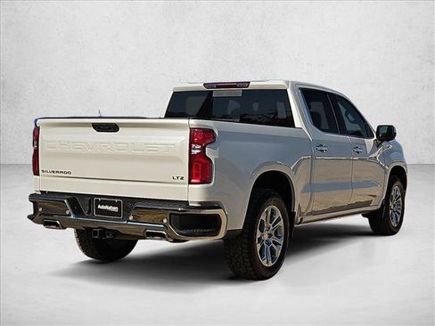 Used 2024 Chevrolet Silverado 1500 LTZ AWD/4WD image 5