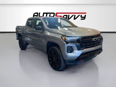 Used 2025 Chevrolet Colorado Z71 w/ Z71 Convenience Package 2
